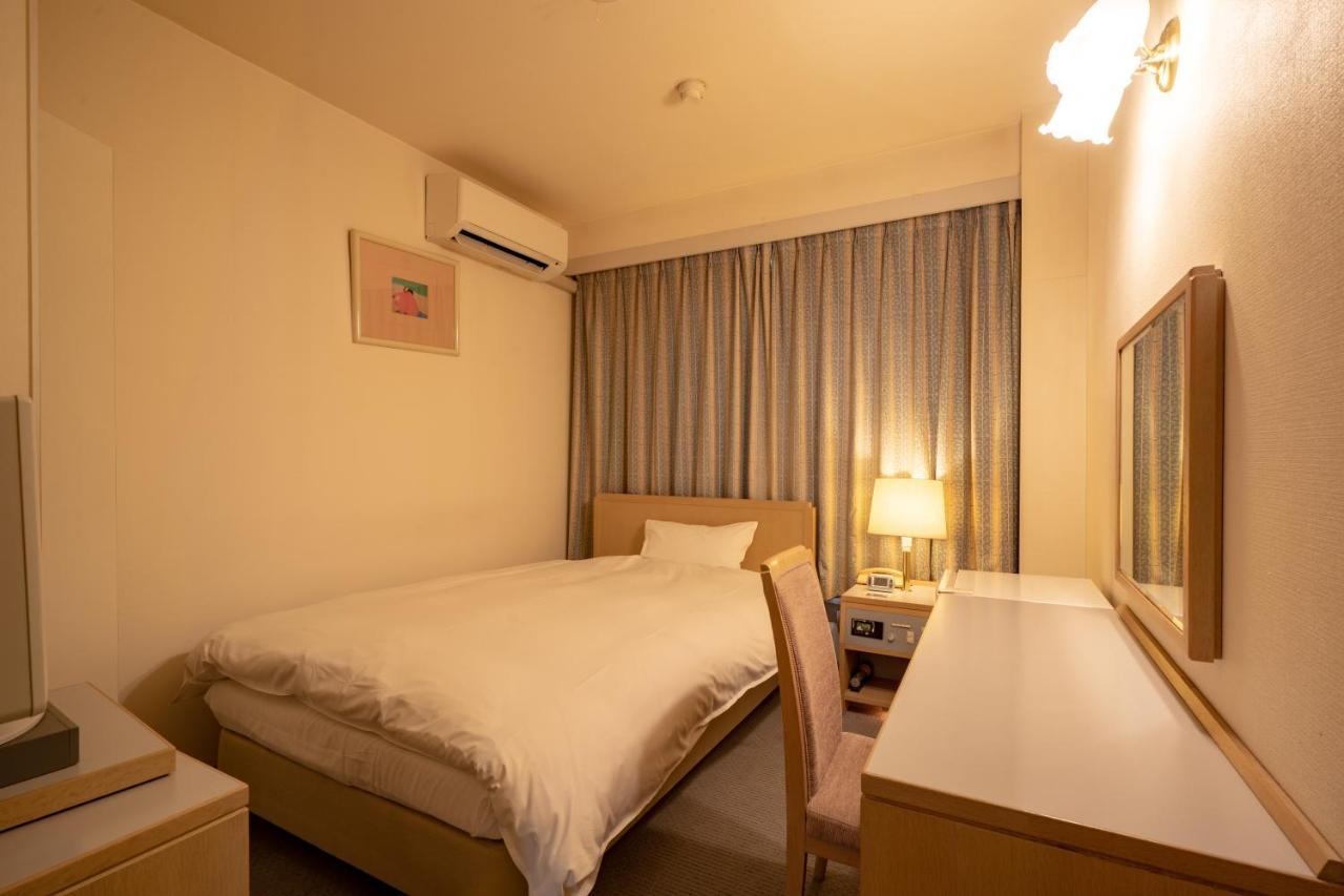 Kitsuregawa Country Club&Bihada Onsen Hotel Kitsuregawa Sakuyama Bagian luar foto