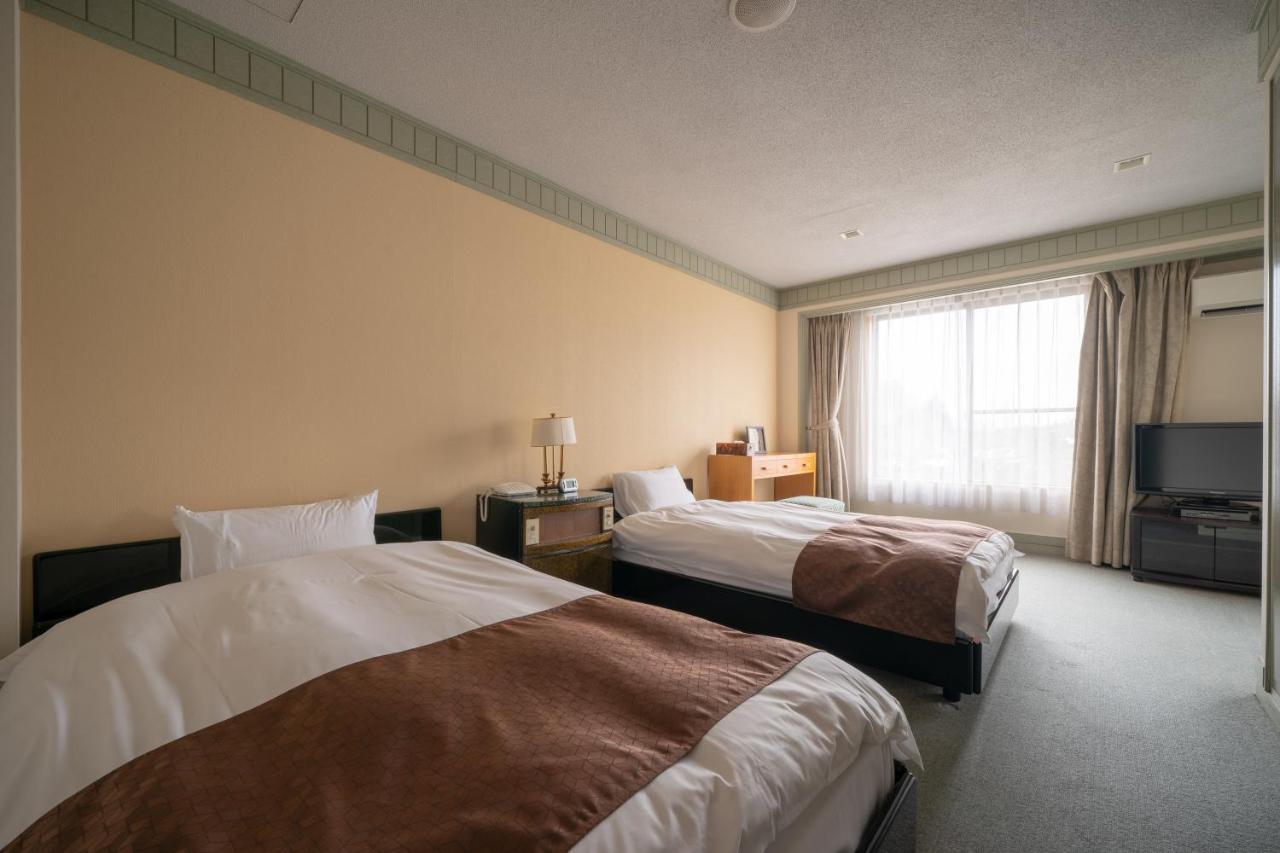 Kitsuregawa Country Club&Bihada Onsen Hotel Kitsuregawa Sakuyama Bagian luar foto